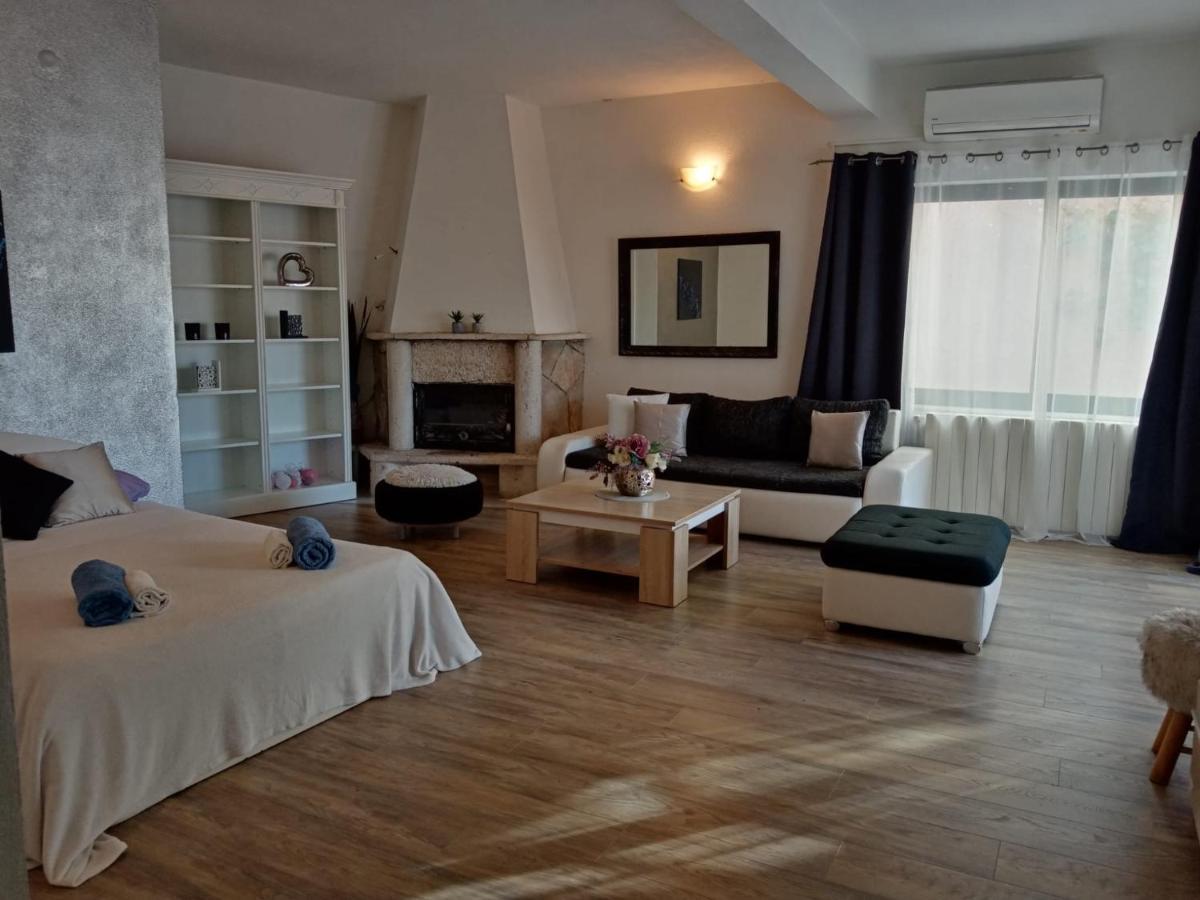 Apartmani Niko Drašnice Extérieur photo